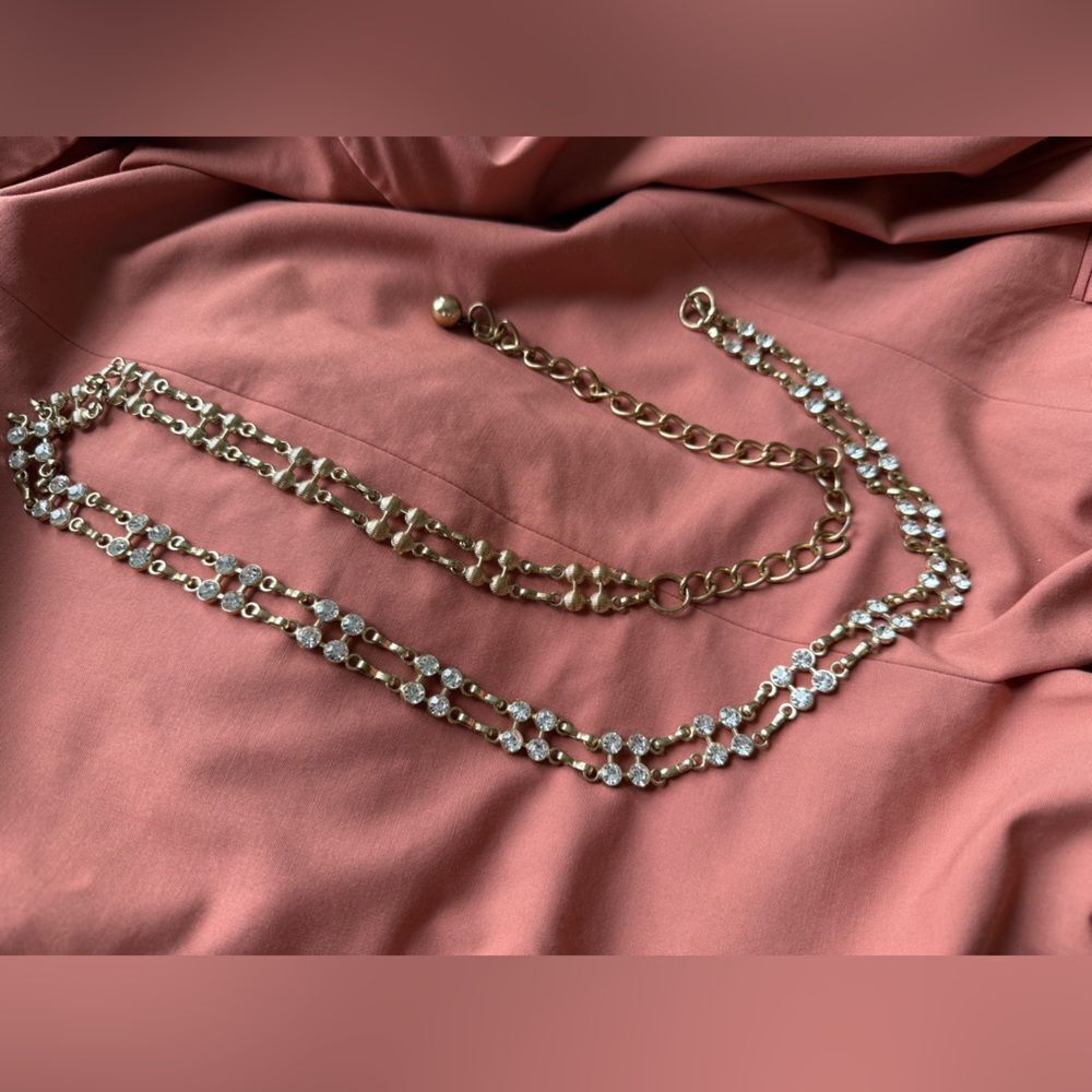 Y2K/90s Rhinestone and Gold Double-stranded Chain Belt